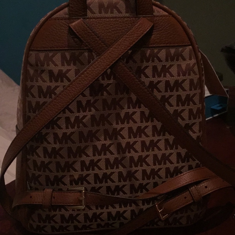 Backpack - Picture 2 of 3